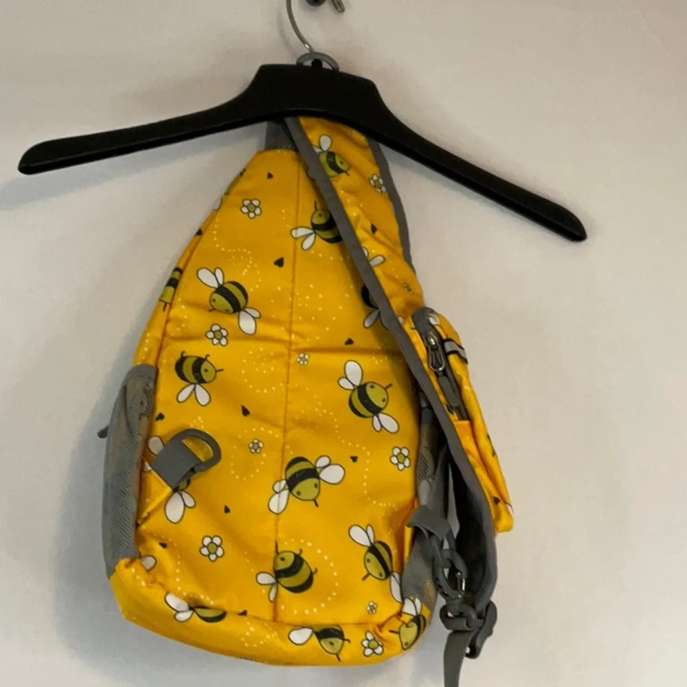 NWOT Yellow Bee Print Sling Backpack - Picture 5 of 7